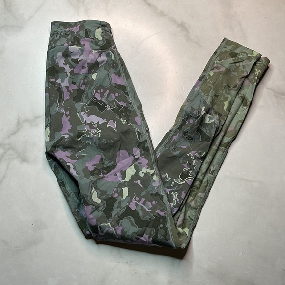 Gymshark Marble Print Leggings Size S - Picture 4 of 6